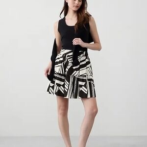 Banana Republic Black and White Geometric Tiered Mini Skirt